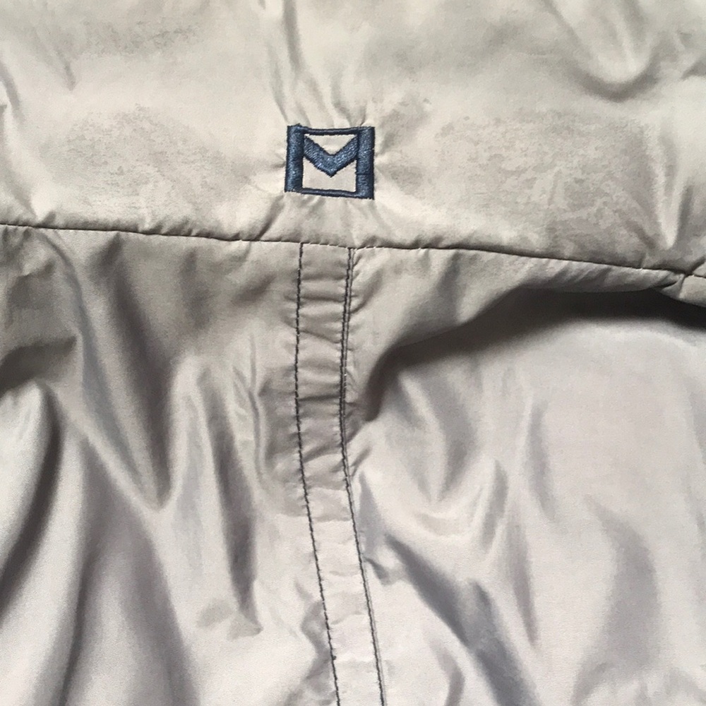 Lightweight Down Puffer Jacket. Size Large - image 3